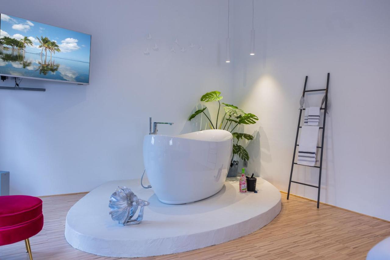 Luxus Wellness Loft - 245Qm - Designwohnen Im Zentrum กือเทอร์สโล ภายนอก รูปภาพ