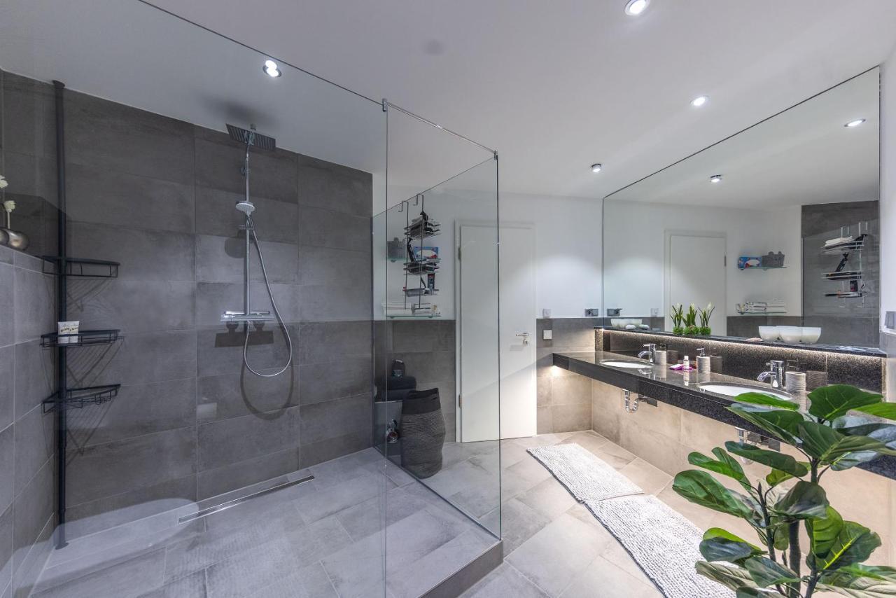 Luxus Wellness Loft - 245Qm - Designwohnen Im Zentrum กือเทอร์สโล ภายนอก รูปภาพ