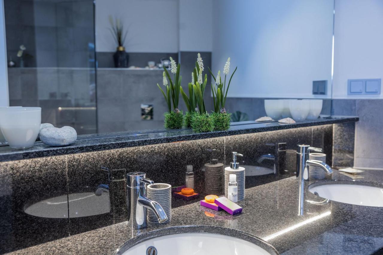 Luxus Wellness Loft - 245Qm - Designwohnen Im Zentrum กือเทอร์สโล ภายนอก รูปภาพ